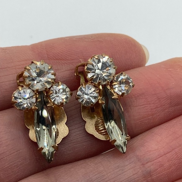 Vtg Rose Gold Tone White Round & Grey Navette Crystal Clip on Earrings .9” - Picture 5 of 7